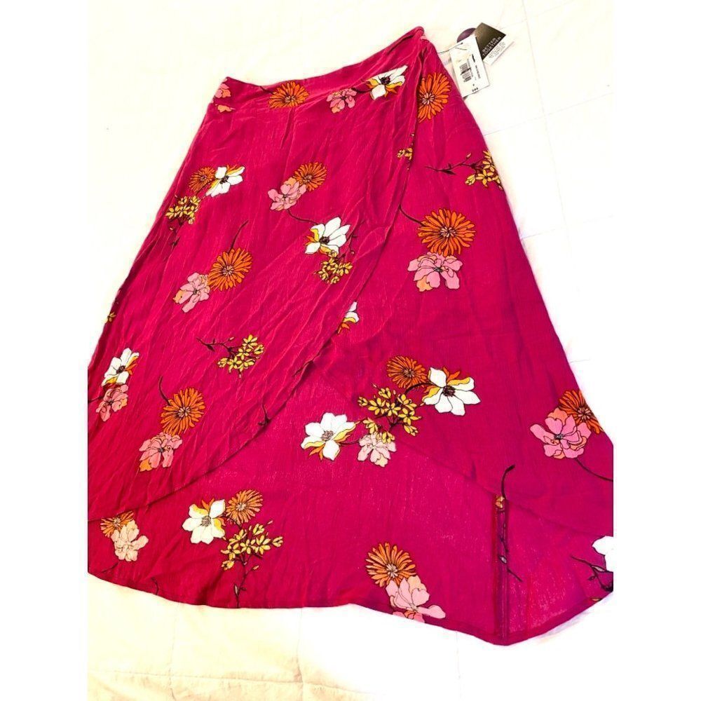 NWT size 6 A.N.A pink floral skirt - Picture 2 of 4